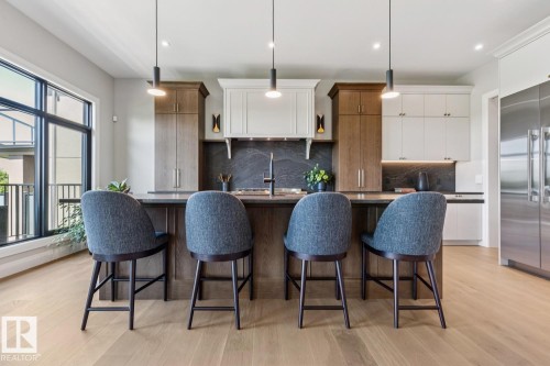 4812 Knight Crescent Sw, Edmonton, AB 