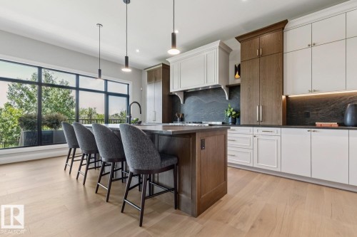 4812 Knight Crescent Sw, Edmonton, AB 