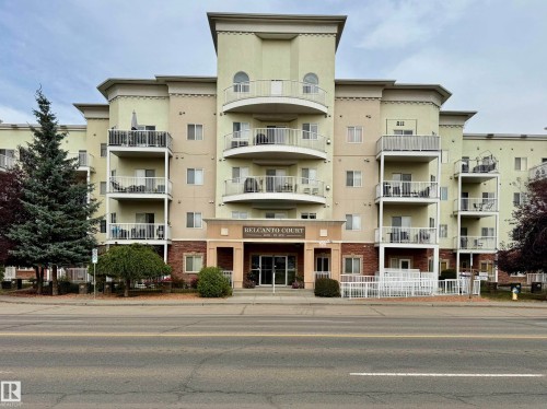 #203 8528 82 AV NW  Edmonton, AB T6C 0Y8