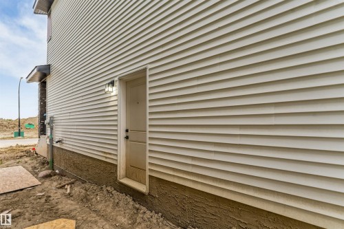 Additional content - 525 Robinson Blvd, Leduc, AB 