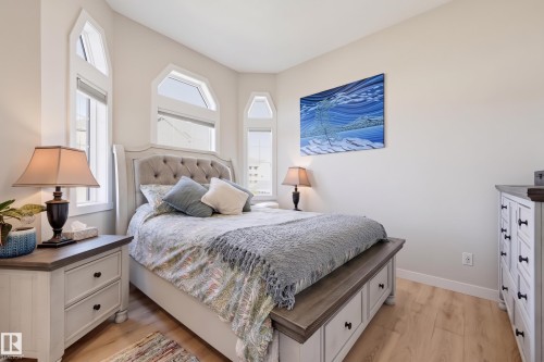 Room with light wood-finish flooring - #3 150 Everitt Dr N, St. Albert, AB 