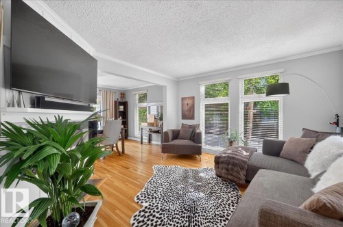 10549 130 Street Nw, Edmonton, AB 