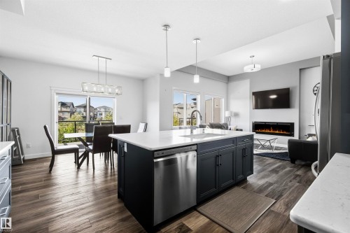 2052 Cavanagh Drive Sw, Edmonton, AB 
