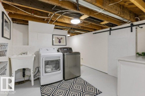 10706 75 Avenue Nw, Edmonton, AB 