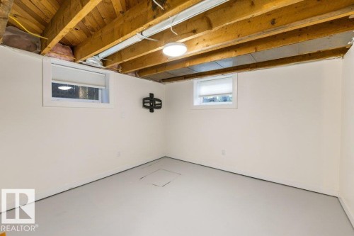 10706 75 Avenue Nw, Edmonton, AB 