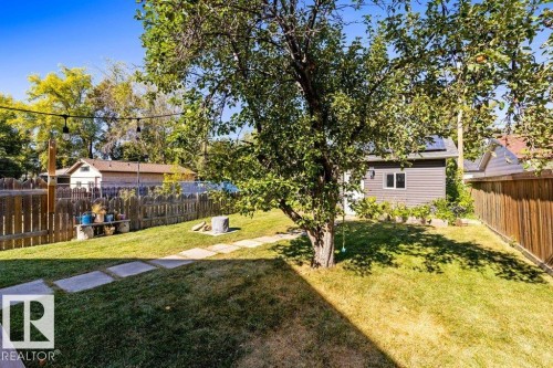 10706 75 Avenue Nw, Edmonton, AB 