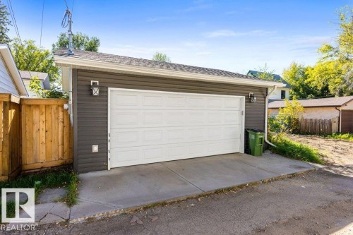 10706 75 Avenue Nw, Edmonton, AB 