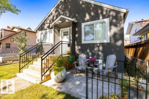 10706 75 Avenue Nw, Edmonton, AB 