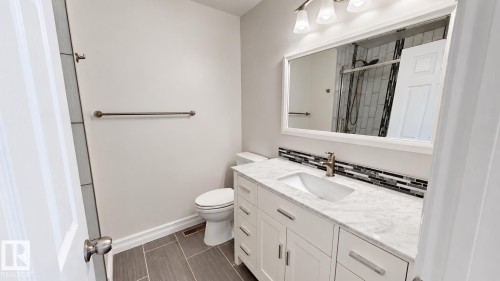 8204 14 Avenue Nw, Edmonton, AB 