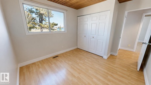 8204 14 Avenue Nw, Edmonton, AB 