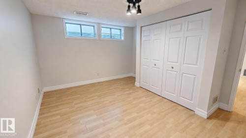 8204 14 Avenue Nw, Edmonton, AB 