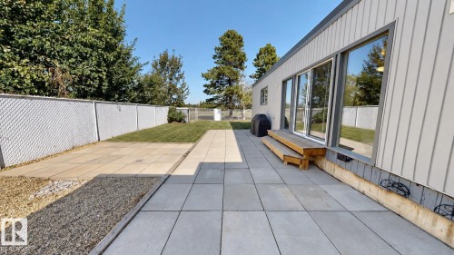 8204 14 Avenue Nw, Edmonton, AB 