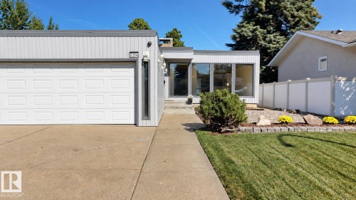 8204 14 Avenue Nw, Edmonton, AB 