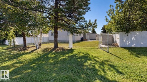 8204 14 Avenue Nw, Edmonton, AB 