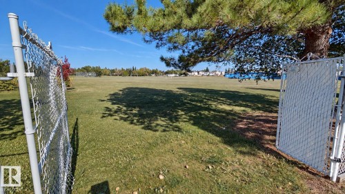 8204 14 Avenue Nw, Edmonton, AB 