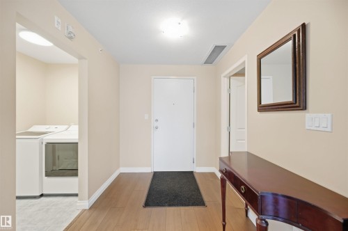 #302 10106 105 St Nw, Edmonton, AB 