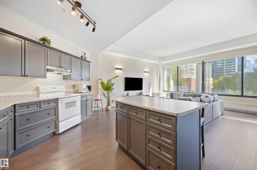 #302 10106 105 St Nw, Edmonton, AB 