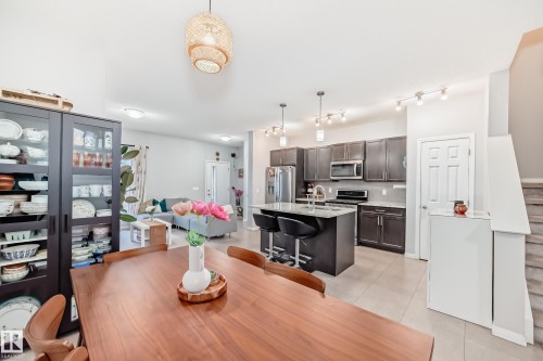 2008 Cavanagh Drive Sw, Edmonton, AB 