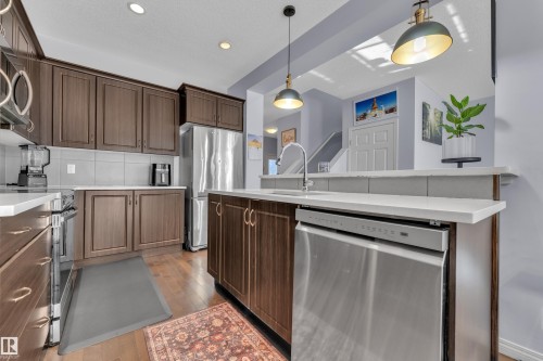 2573 Cole Crescent Sw, Edmonton, AB 