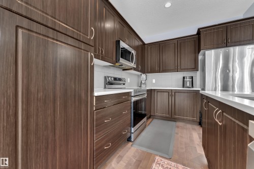 2573 Cole Crescent Sw, Edmonton, AB 