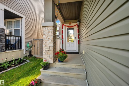 2573 Cole Crescent Sw, Edmonton, AB 