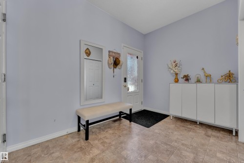 2573 Cole Crescent Sw, Edmonton, AB 