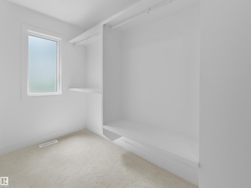 8136 77 Avenue Nw, Edmonton, AB 