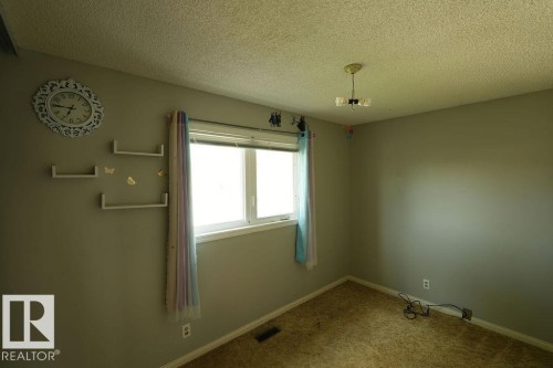 13836 26 Street Nw, Edmonton, AB 