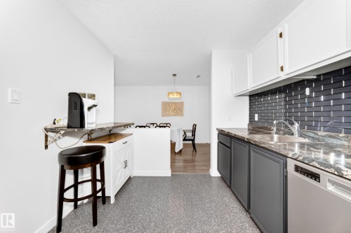 #49 2115 118 St Nw, Edmonton, AB 