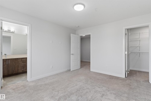 8805 Carson Way Sw, Edmonton, AB 