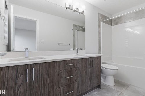 8805 Carson Way Sw, Edmonton, AB 