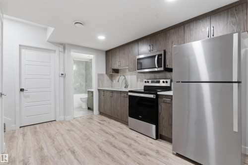 8805 Carson Way Sw, Edmonton, AB 