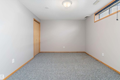 Number 4 - 5310 60, Camrose, AB 
