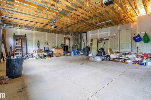 213 2Nd Avenue, Rural Wetaskiwin County, AB 
