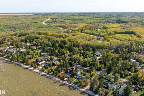 213 2Nd Avenue, Rural Wetaskiwin County, AB 