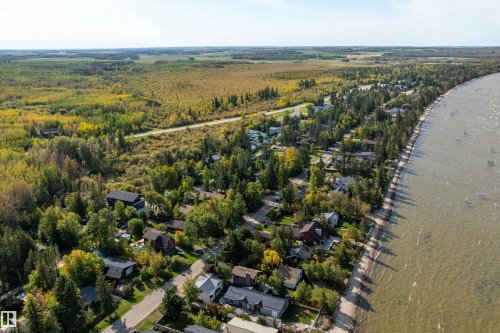 213 2Nd Avenue, Rural Wetaskiwin County, AB 
