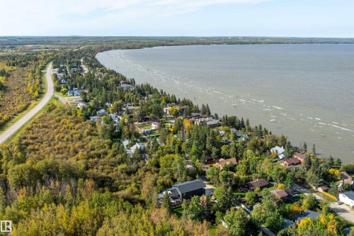 213 2Nd Avenue, Rural Wetaskiwin County, AB 