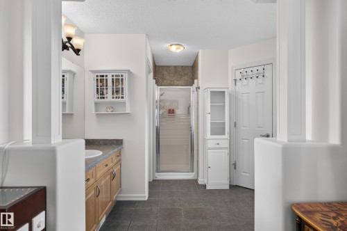 20435 56 Avenue Nw, Edmonton, AB 