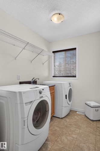 20435 56 Avenue Nw, Edmonton, AB 