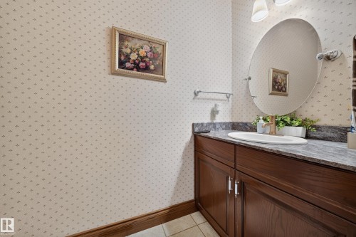 Bathroom - 719 65 Ave Nw, Edmonton, AB 