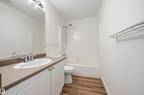 11615 8 Avenue Nw, Edmonton, AB 