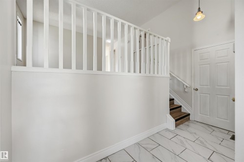 11615 8 Avenue Nw, Edmonton, AB 