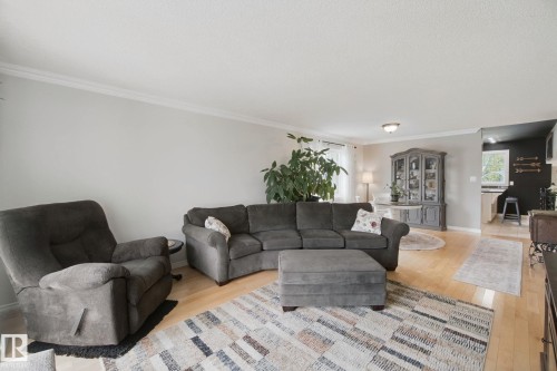 3 Armbruster Terrace, Stony Plain, AB 