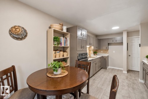 14812 43 Avenue Nw, Edmonton, AB 