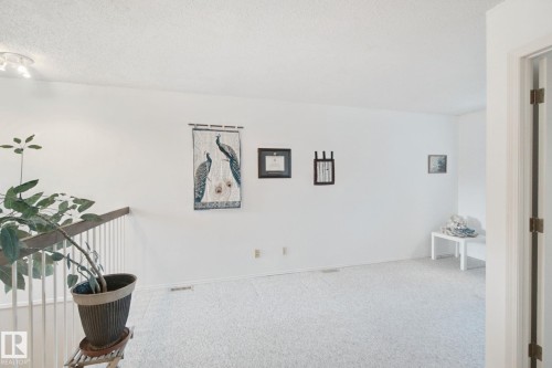 14812 43 Avenue Nw, Edmonton, AB 
