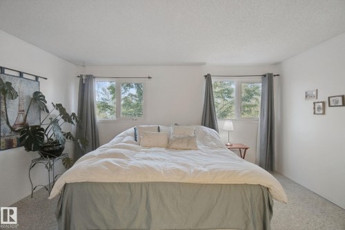 14812 43 Avenue Nw, Edmonton, AB 