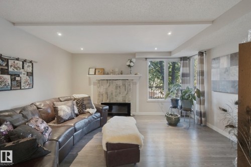 14812 43 Avenue Nw, Edmonton, AB 