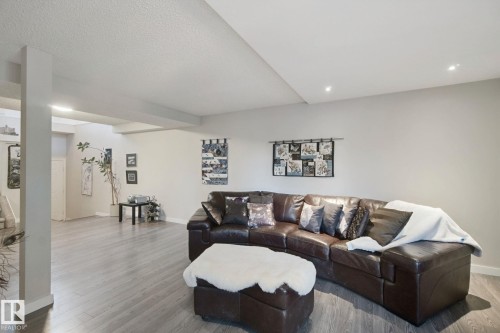 14812 43 Avenue Nw, Edmonton, AB 