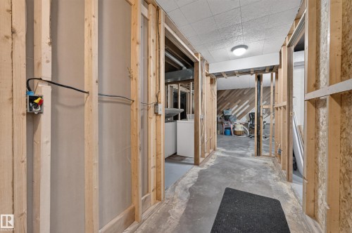 4 Greystone Crescent, Sherwood Park, AB 