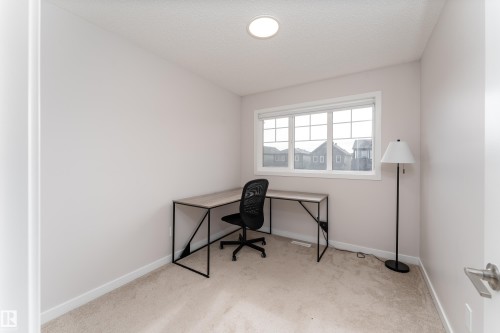 2420 Trumpeter Way Nw, Edmonton, AB 